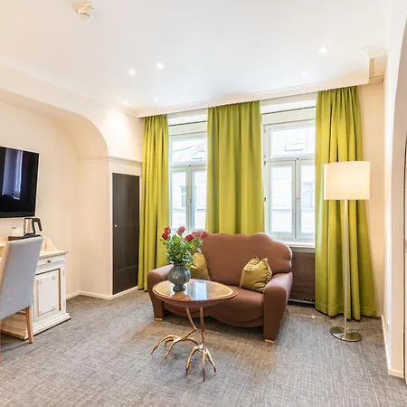 Altstadthotel Wolf-dietrich 4*