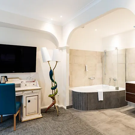 Altstadthotel Wolf-dietrich ホテル 4*