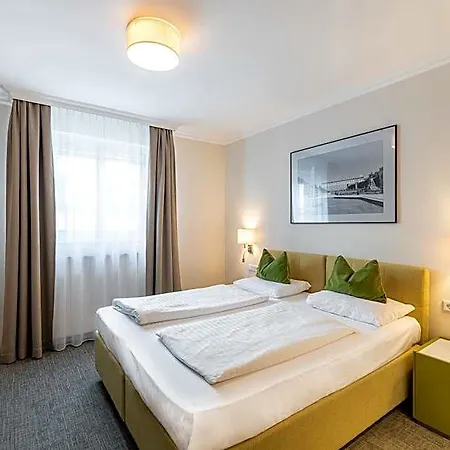 Altstadthotel Wolf-dietrich Hotel 4*