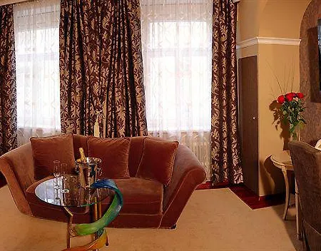 Altstadthotel Wolf-dietrich ホテル