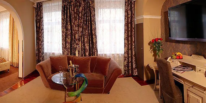 Altstadthotel Wolf-dietrich Hotel