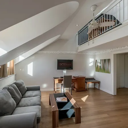 Altstadthotel Wolf-dietrich Szálloda 4*