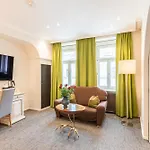 Altstadthotel Wolf-dietrich 4*
