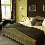 Hotell Altstadthotel Wolf-dietrich 4*